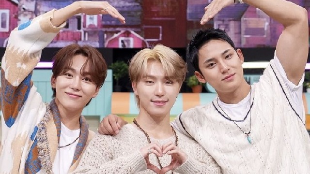 Bukan Cuma Satu, 3 Member SEVENTEEN Kompak Wamil CARAT Siap-Siap!